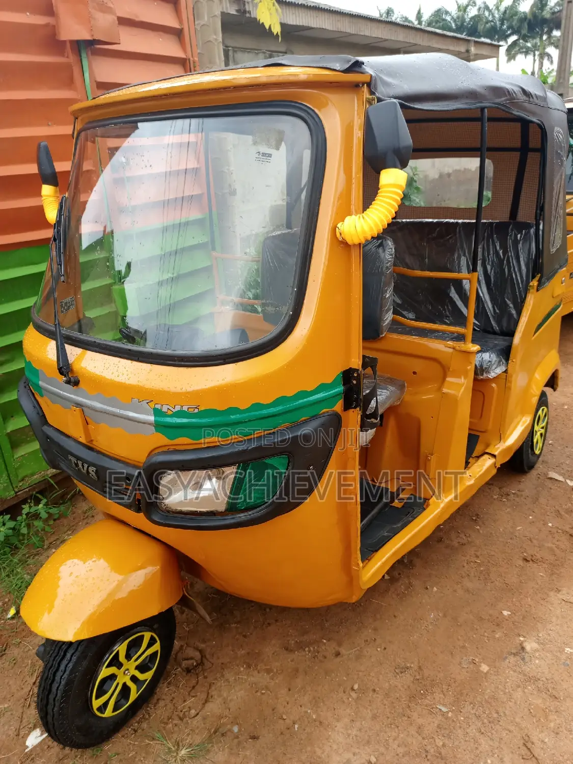 TVS Apache 180 RTR 2024 Yellow