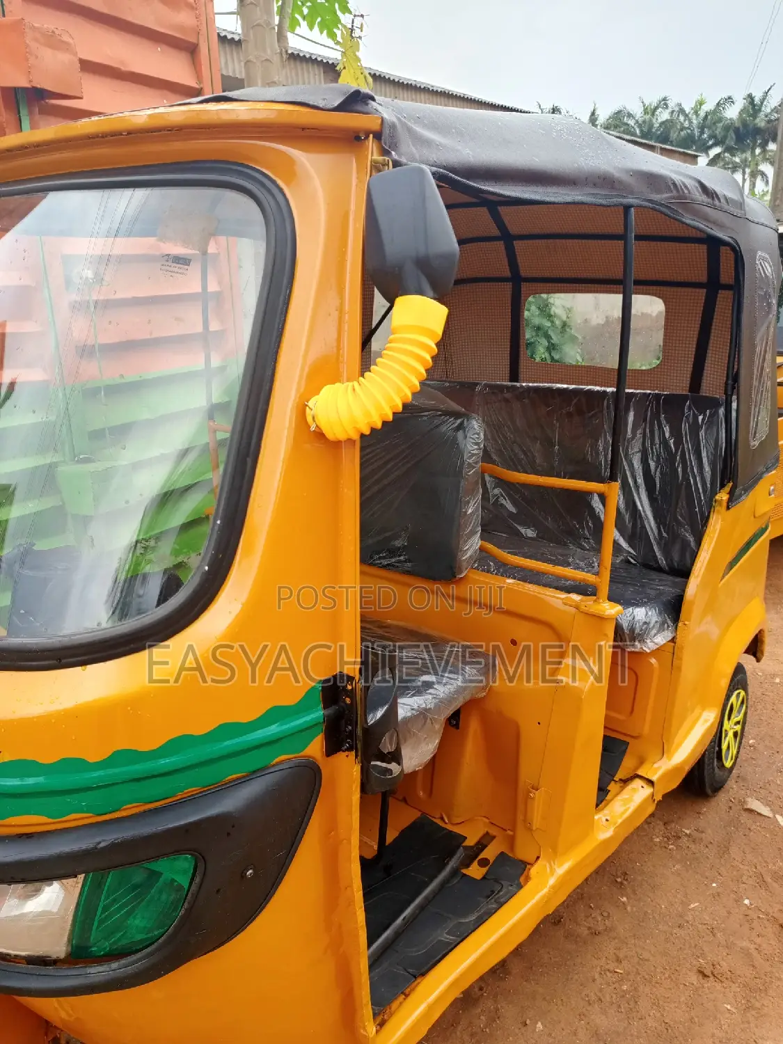 TVS Apache 180 RTR 2024 Yellow