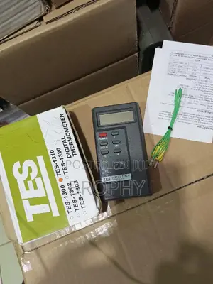 Durable Digital K Type Long Range Thermometer 1300 Degree