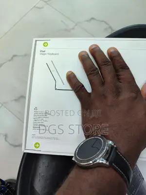 Apple Magic Keyboard for iPad Pro M4 11"