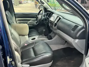 Toyota Tacoma 2007 Blue