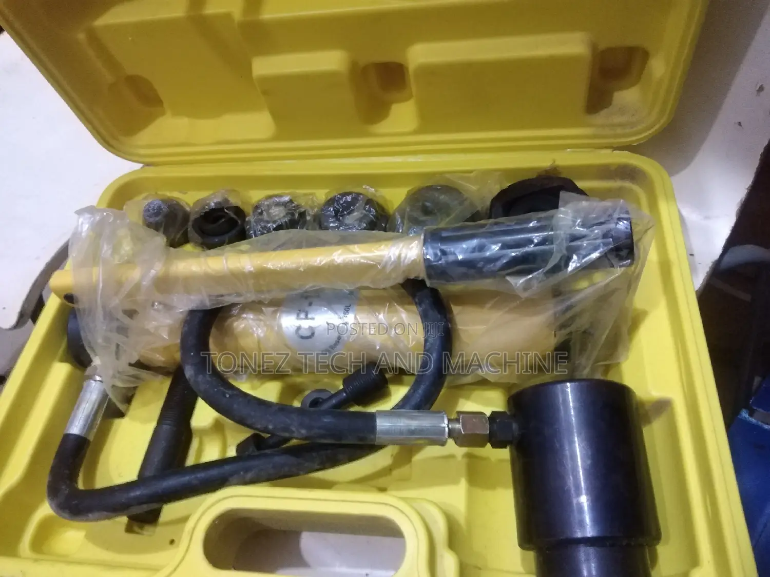 Hydraulic Hole Digger / Knockout Punch Driver (CP_180)