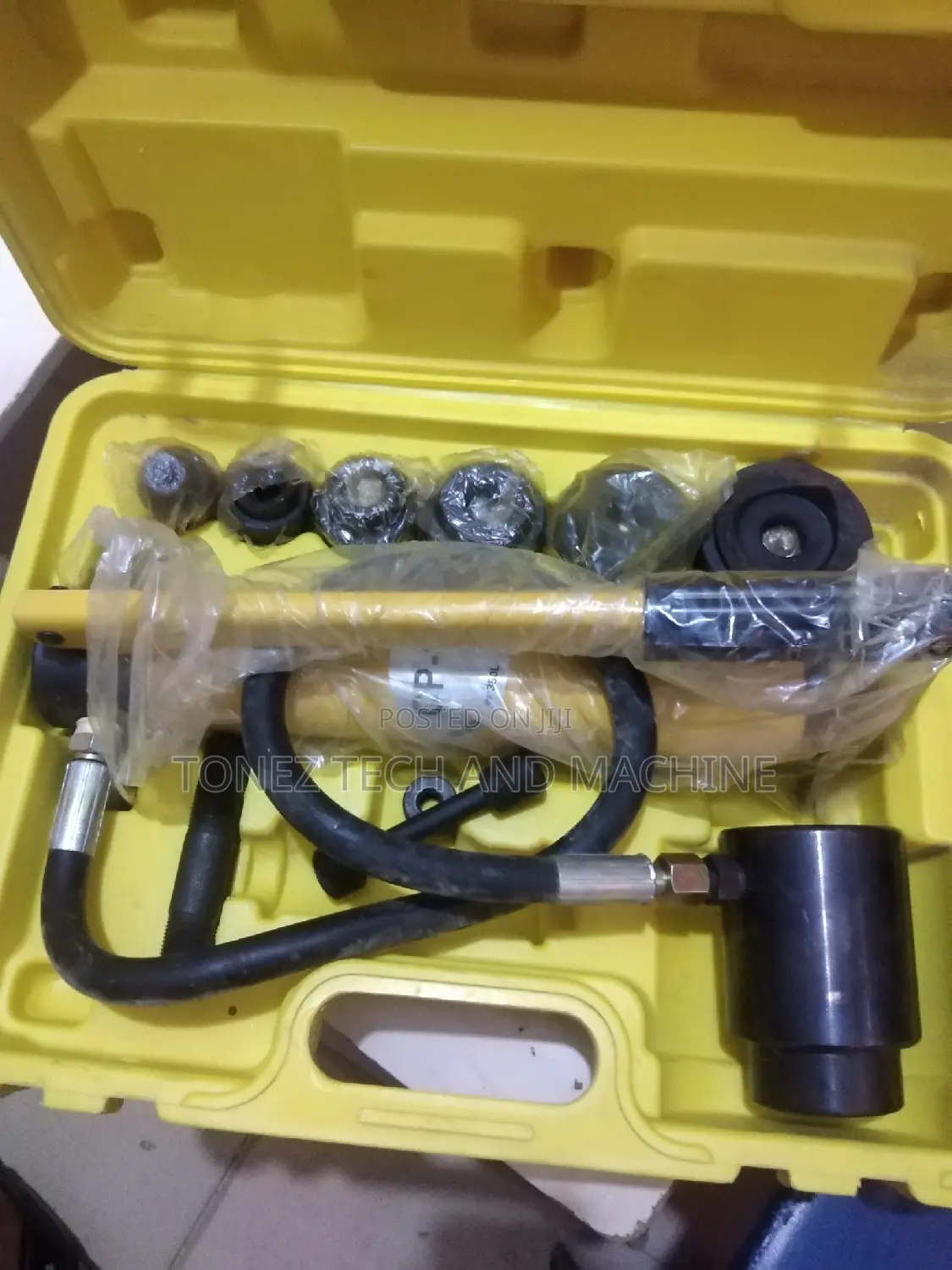 Hydraulic Hole Digger / Knockout Punch Driver (CP_180)