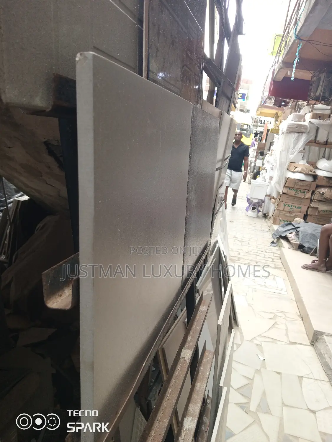 40x40 Royal Vitrified Compound Tiles(Complete 2cm)