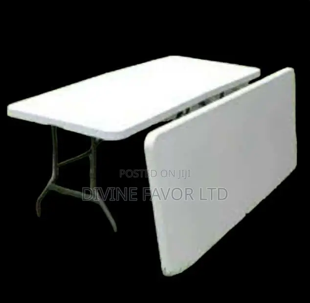 Rectangular Foldable Banquet Table.