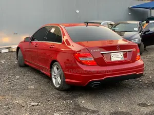 Mercedes-Benz C250 2012 Red
