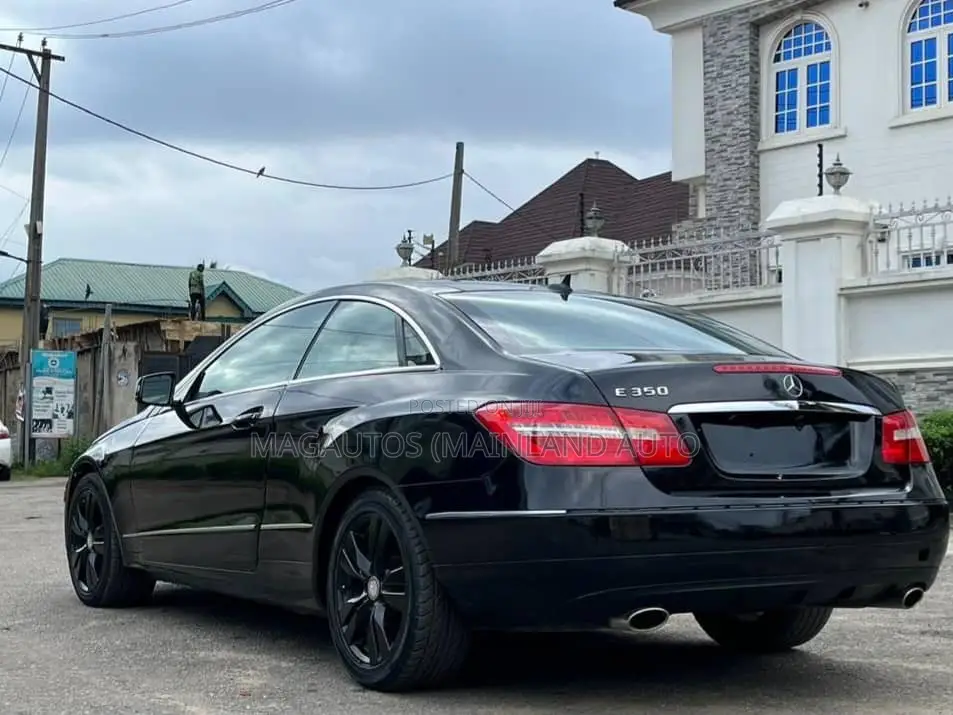 Mercedes-Benz E350 2012 Black