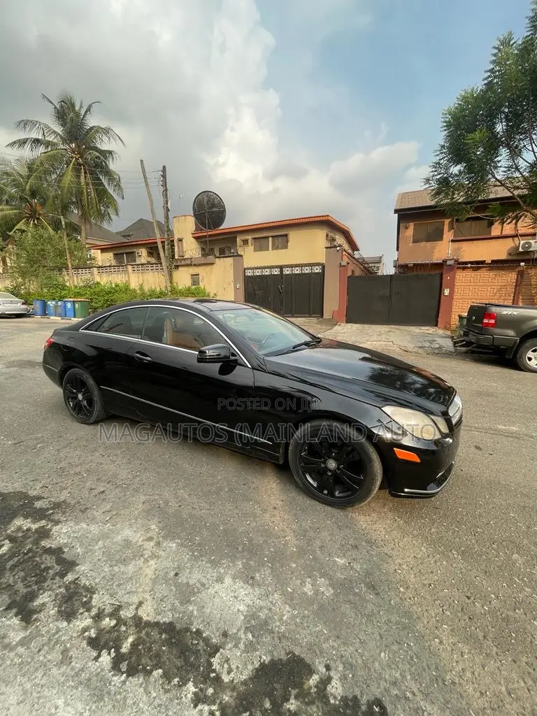 Mercedes-Benz E350 2012 Black