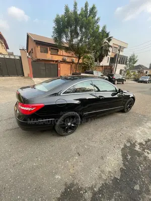 Mercedes-Benz E350 2012 Black