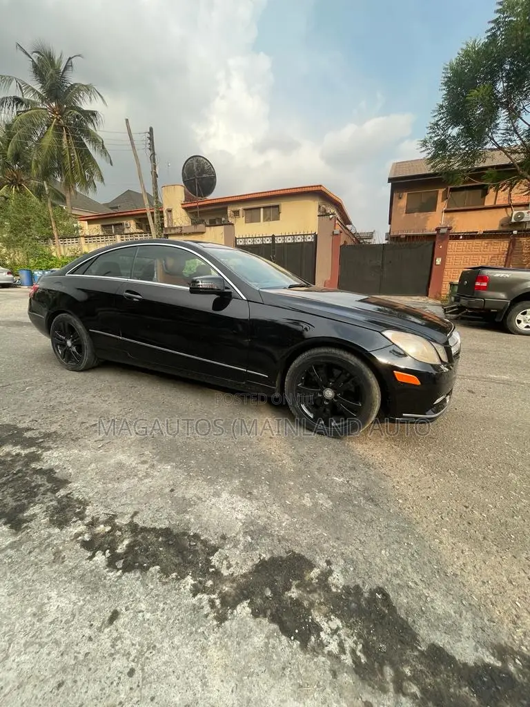 Mercedes-Benz E350 2012 Black