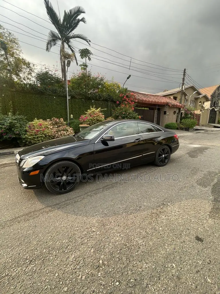 Mercedes-Benz E350 2012 Black