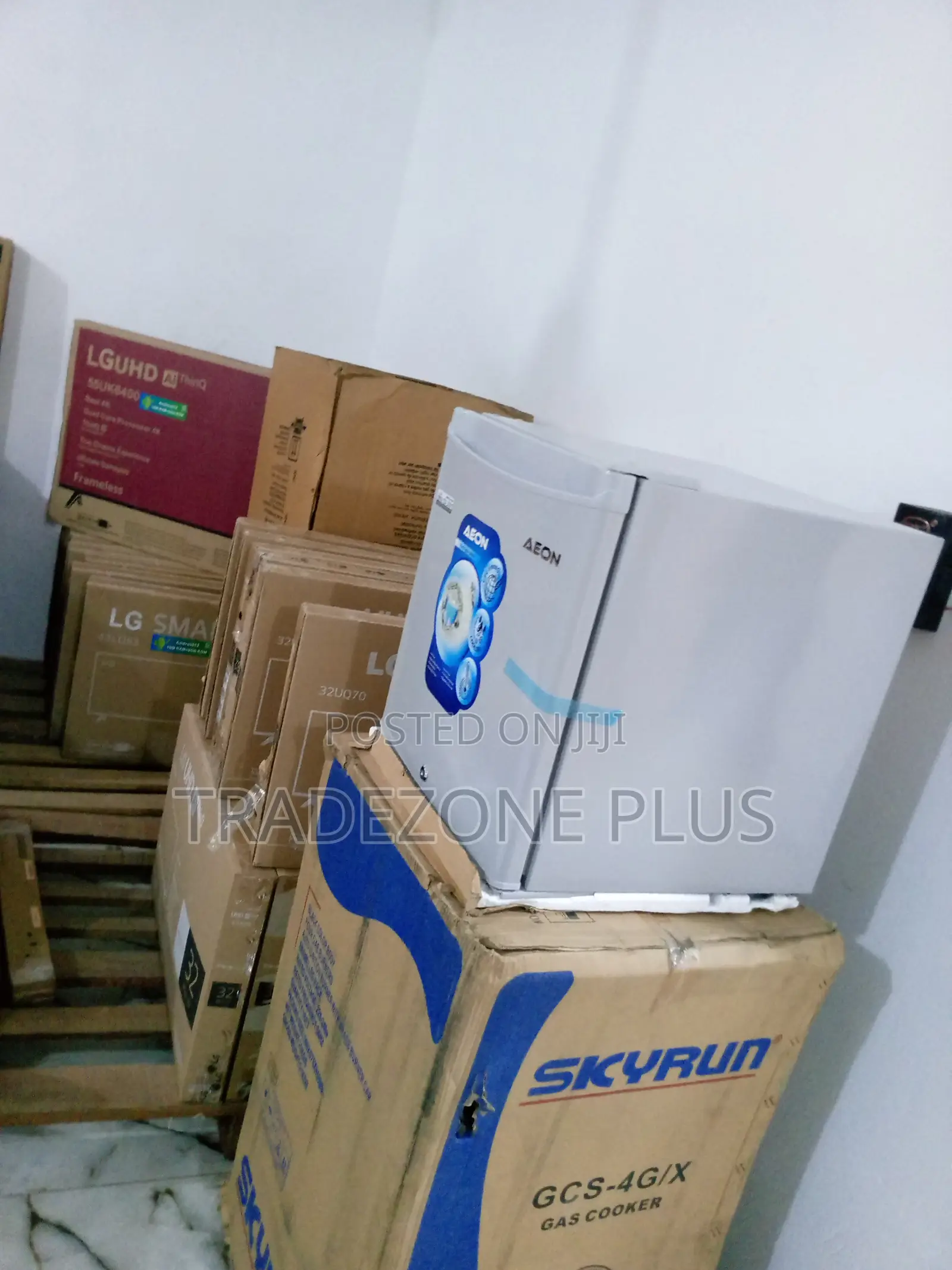 Durable Aeon Bedside Refrigerator