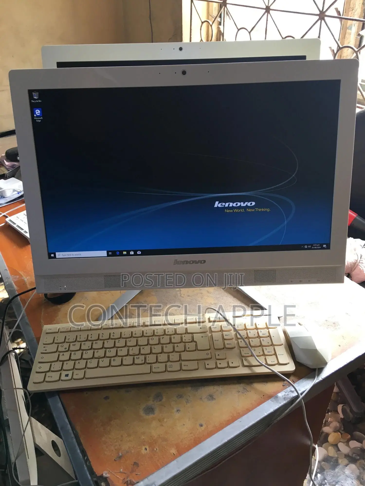 Desktop Computer Lenovo 4GB Intel Core I3 HDD 500GB