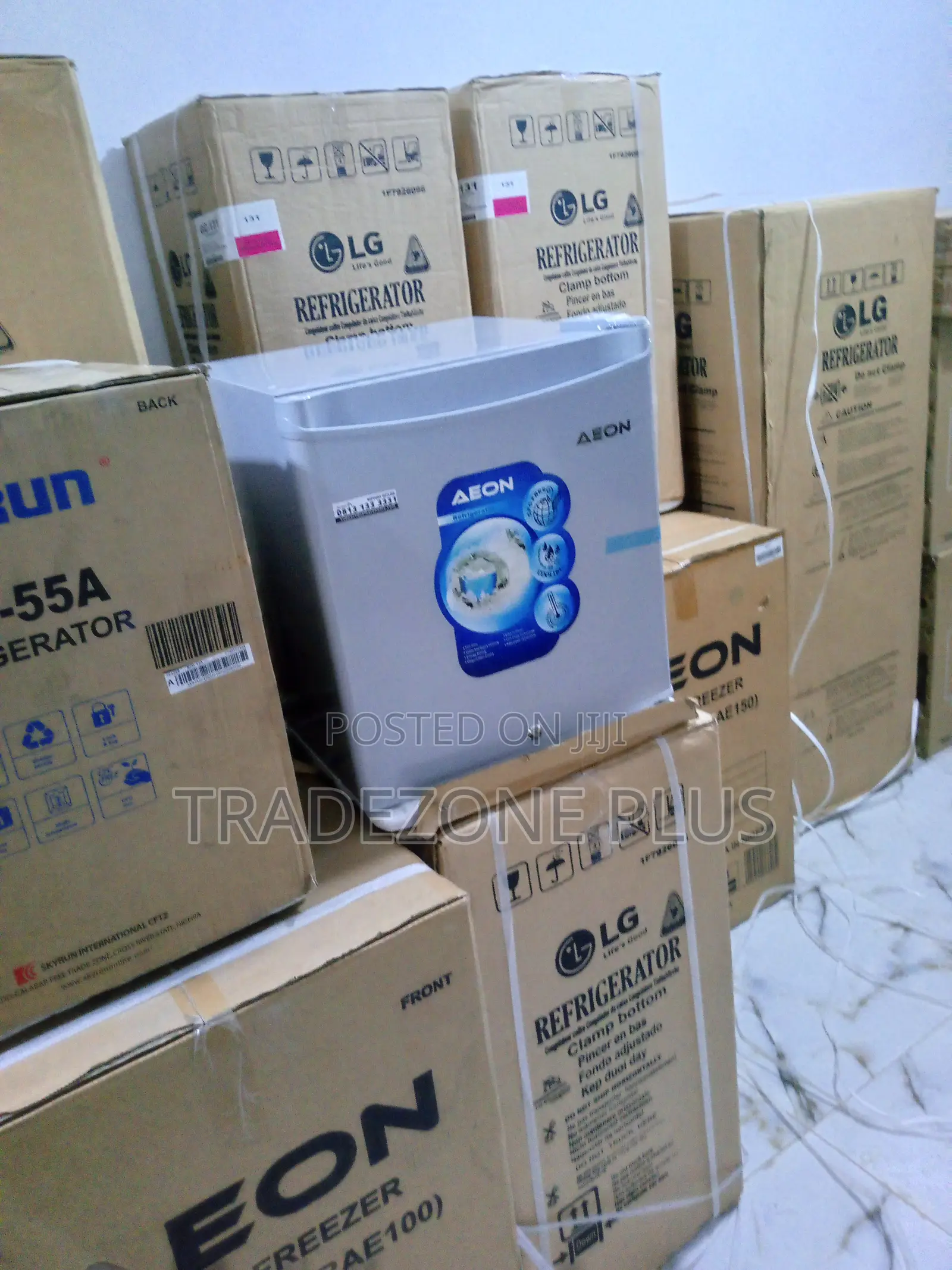 Super Freezing Aeon Ars50g Bedside Refrigerator