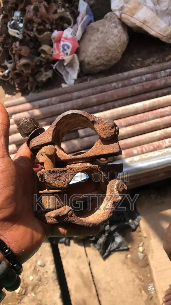 Fairly Used Scaffolding Clip