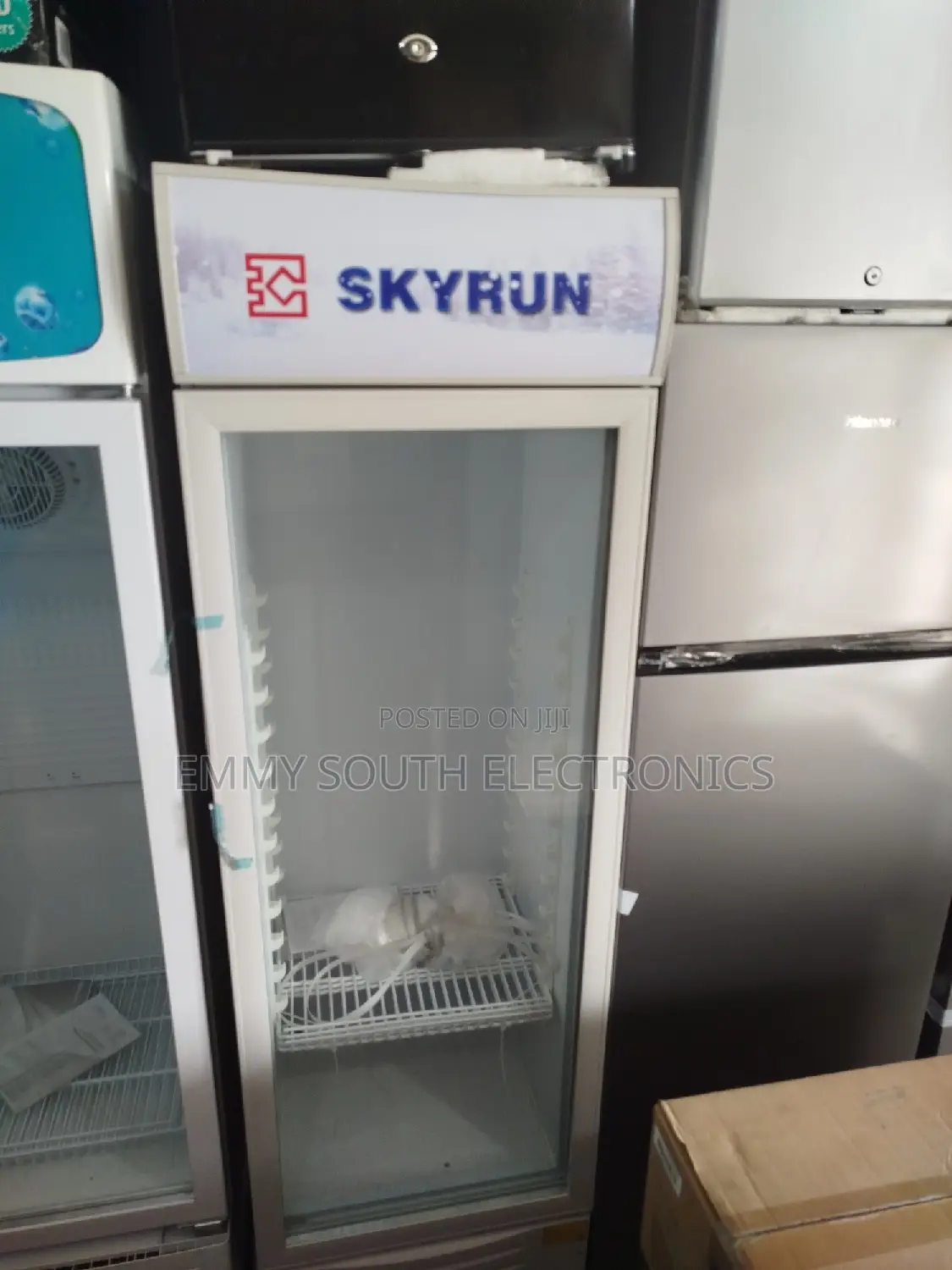 Skyrun Show Class Fridge