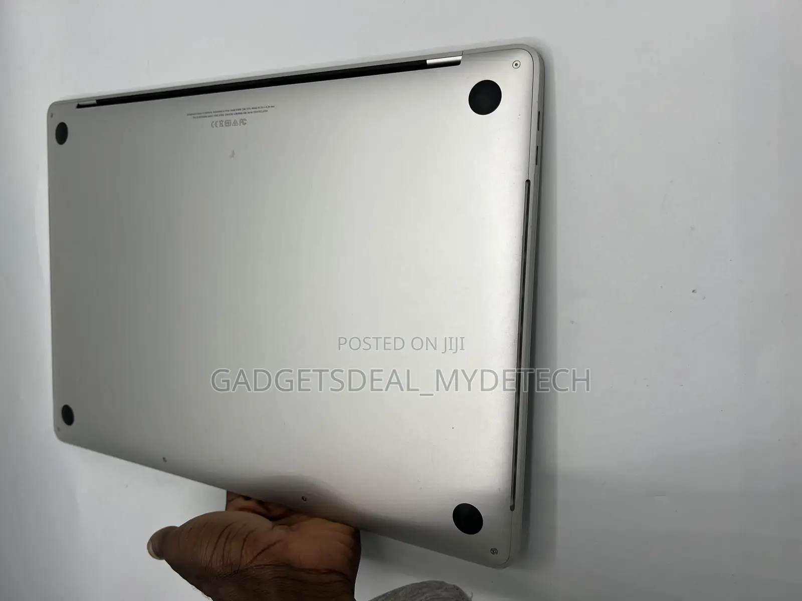 Laptop Apple MacBook Pro 2018 16GB Intel Core I7 SSD 512GB