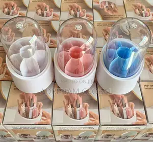 Rotating Makeup Brushes Cases .