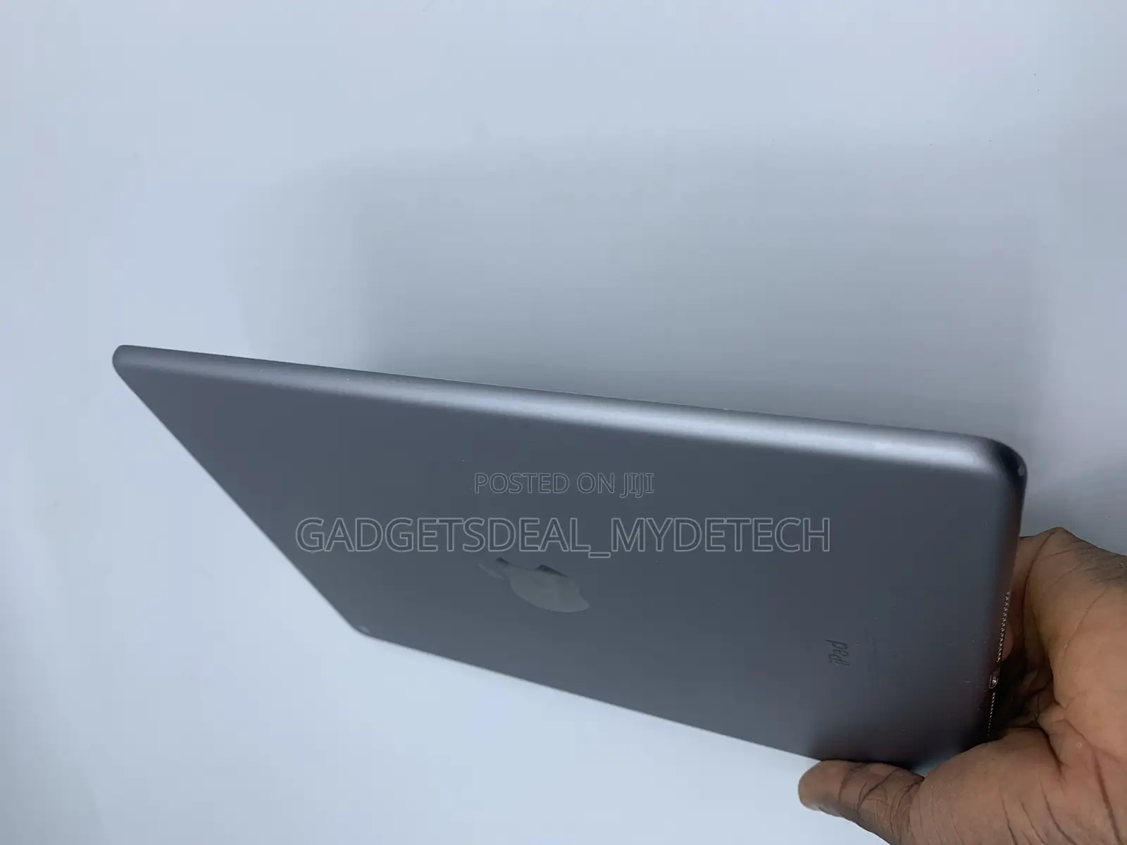 Apple iPad mini 4 128 GB Gray