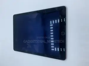 Apple iPad mini 4 128 GB Gray