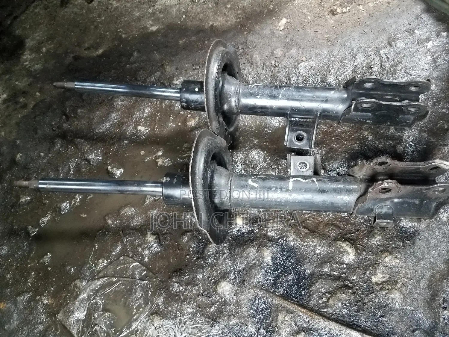 Front Shock Absorbers for Ix 35