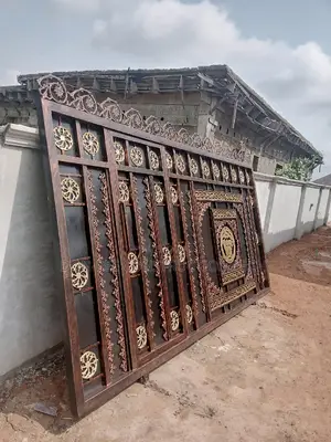 Solid Gate