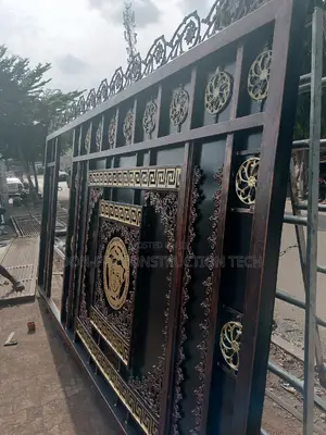 Sweet Flowers Gate
