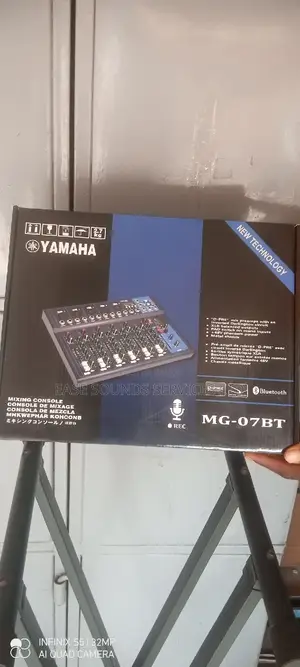Yamaha Mixer 7channels
