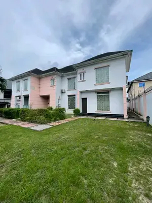 5bdrm Duplex in Ada George By Chinda for sale