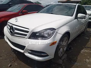 Mercedes-Benz C300 2013 White