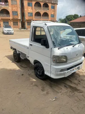 Suzuki APV Minibus 2010 Gold