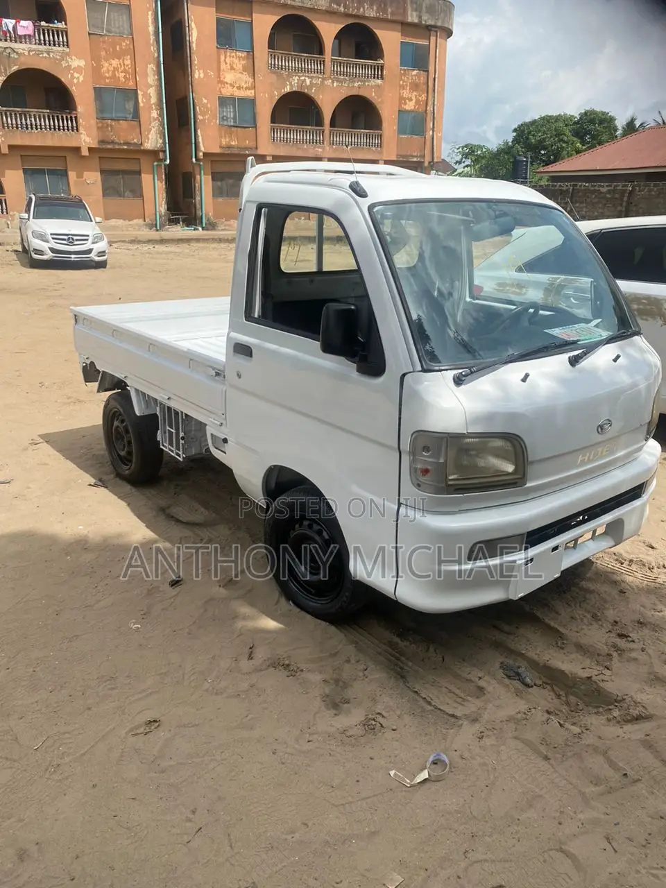Suzuki APV Minibus 2010 Gold