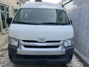 Toyota HiAce 2018