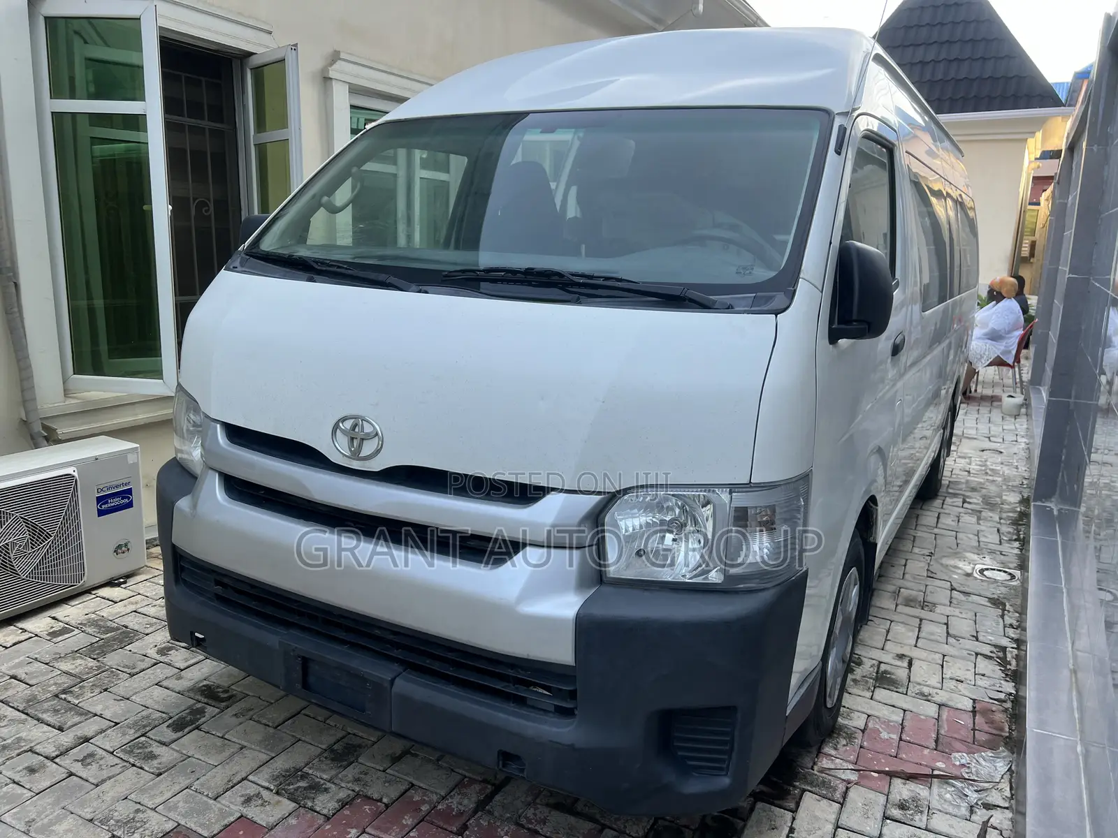 Toyota HiAce 2018