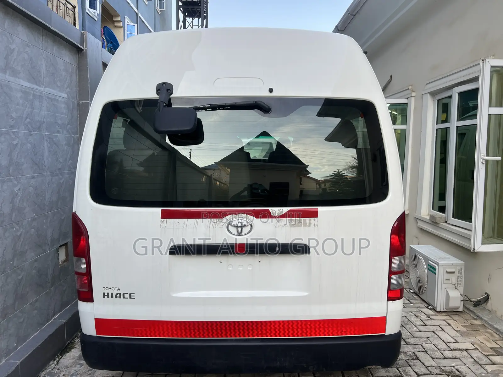 Toyota HiAce 2018