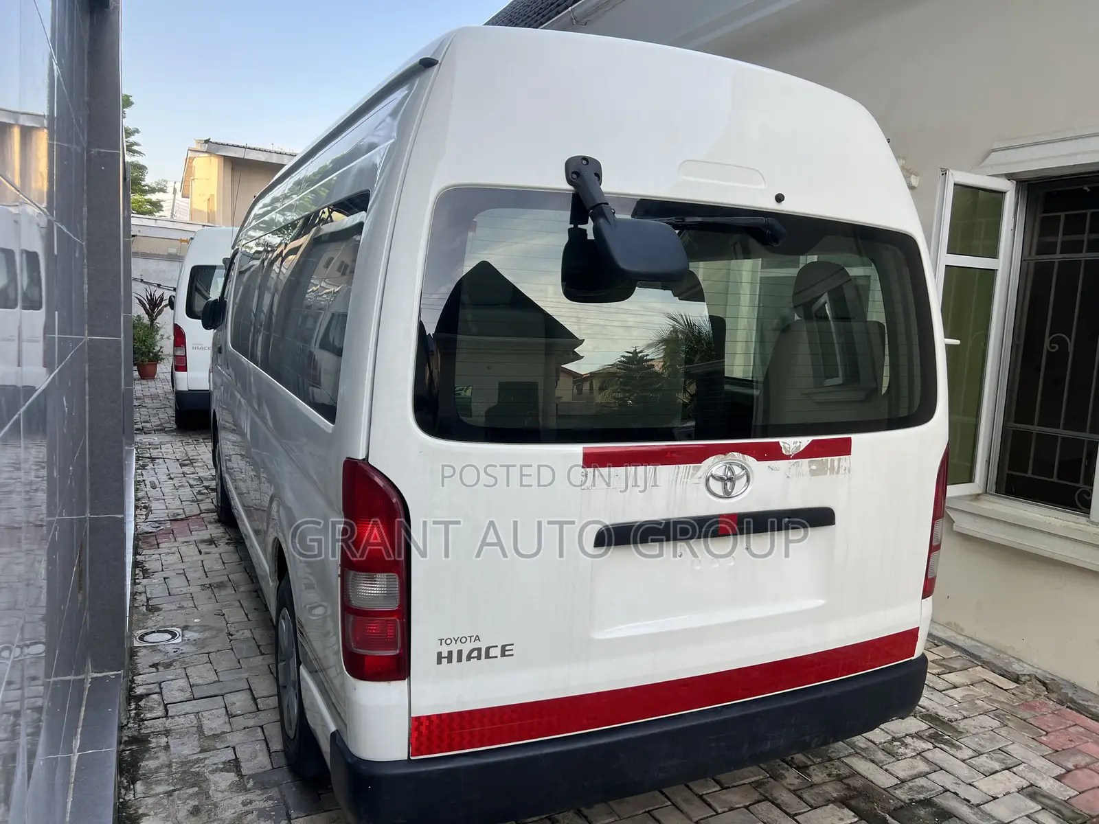 Toyota HiAce 2018