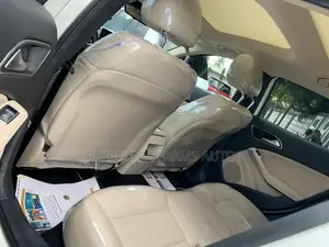 Mercedes-Benz GLA 250 2017 White