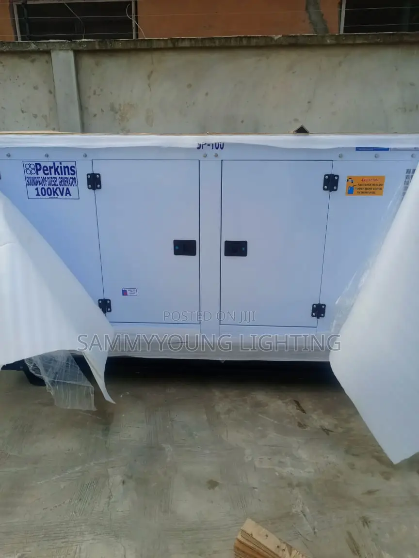 Perkins England Soundproof Diesel Generator 100kva