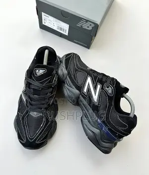 Top Quality New Balance 9060 Triple Black Sneakers