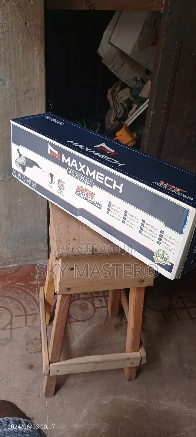 2600w Maxmech Angle Grinder