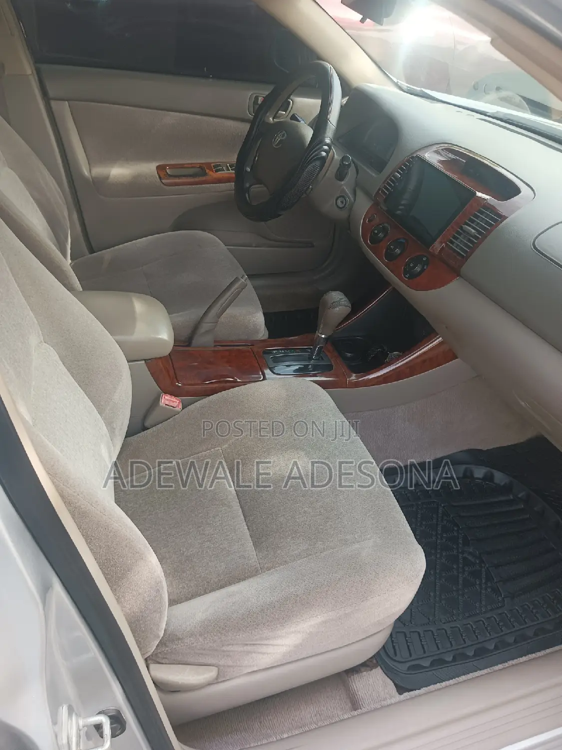 Dewaxy Bus Rental Services