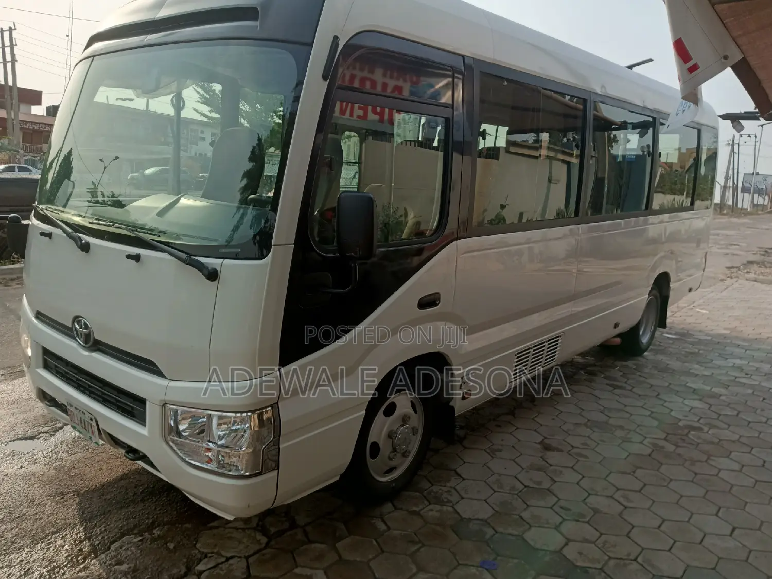 Dewaxy Bus Rental Services