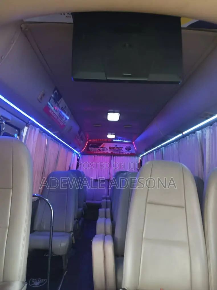 Dewaxy Bus Rental Services