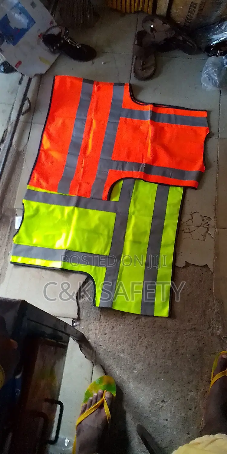 Reflective Jacket D _macro