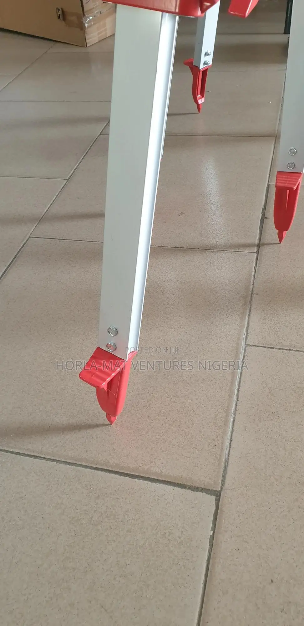 Aluminium Tripod (Double Lock) (Small Size)