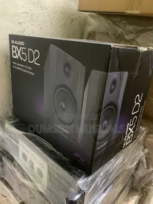 Bx5d2 M-Audio Studio Monitor
