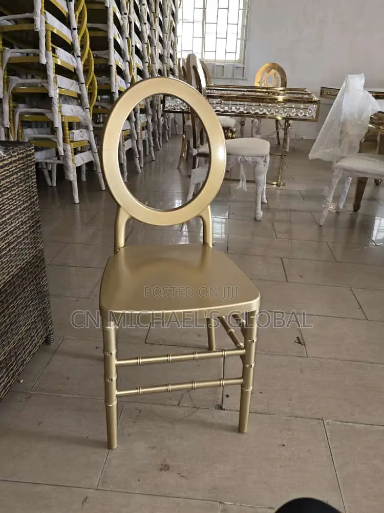 O Back Gold Chair