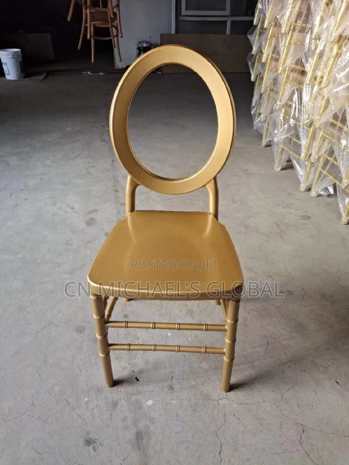 O Back Gold Chair