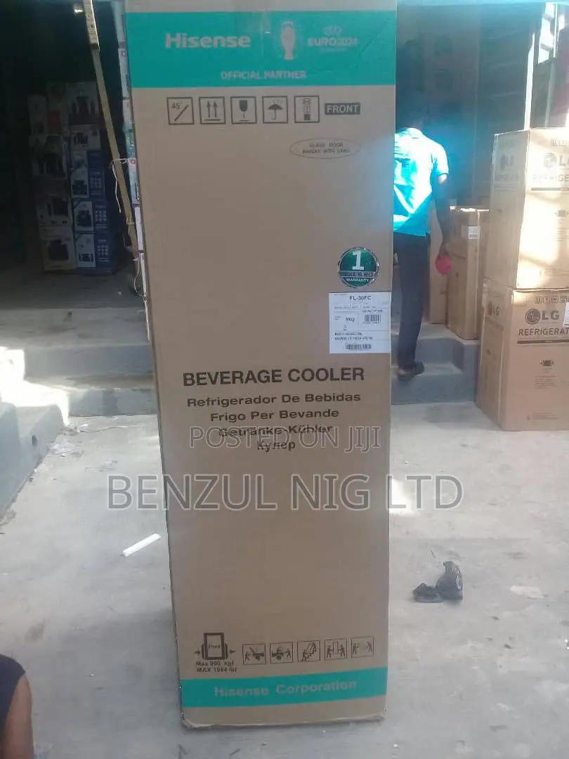 HISENSE:Beverage Cooler 400L