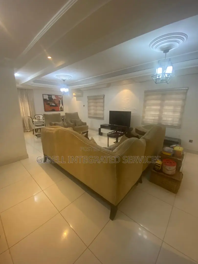 3bdrm House in Wuse 2 for rent